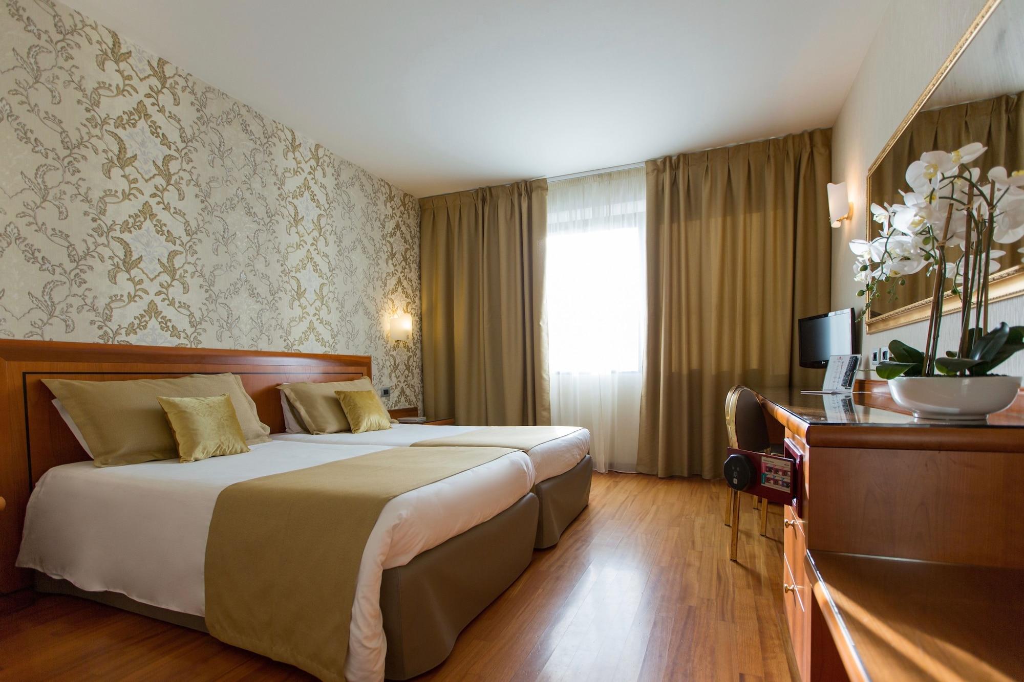 Hotel Palace Verona Luaran gambar