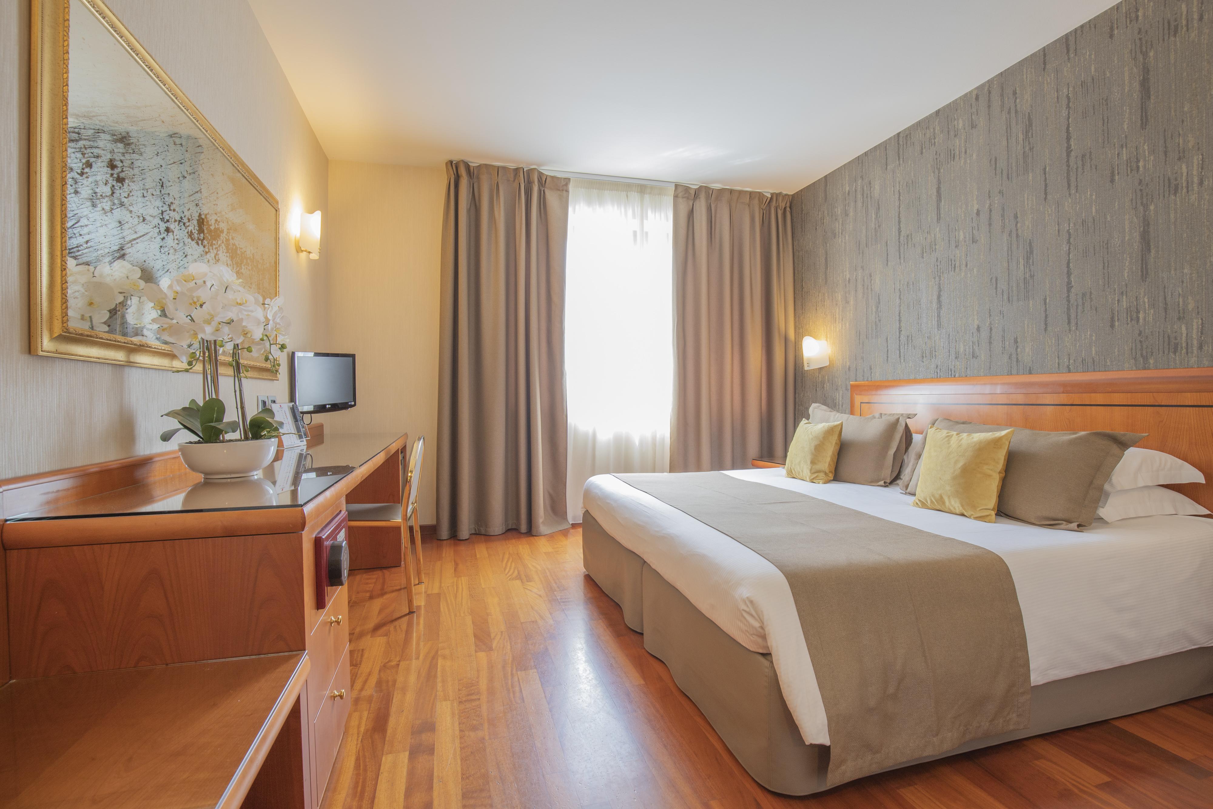 Hotel Palace Verona Luaran gambar