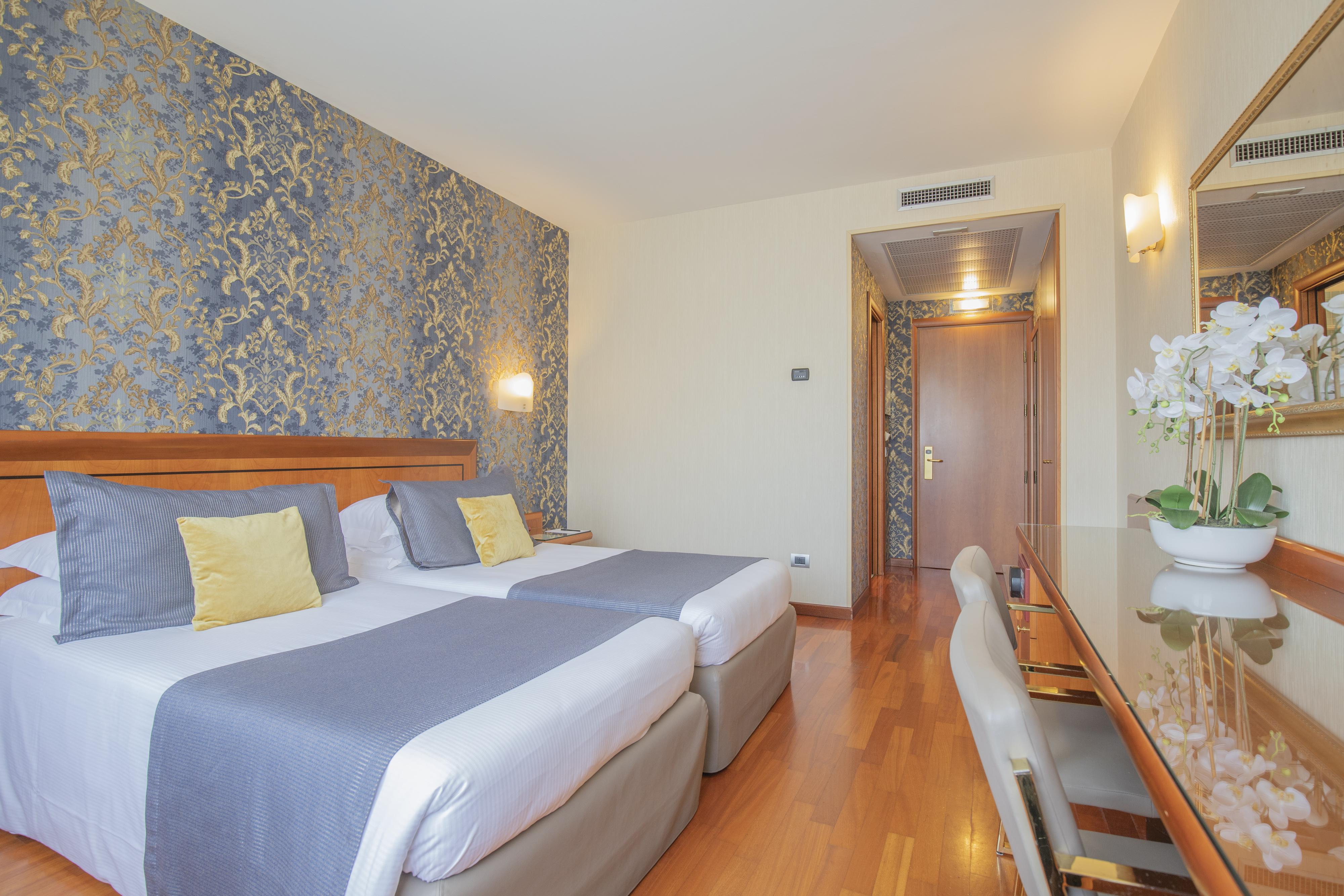 Hotel Palace Verona Luaran gambar