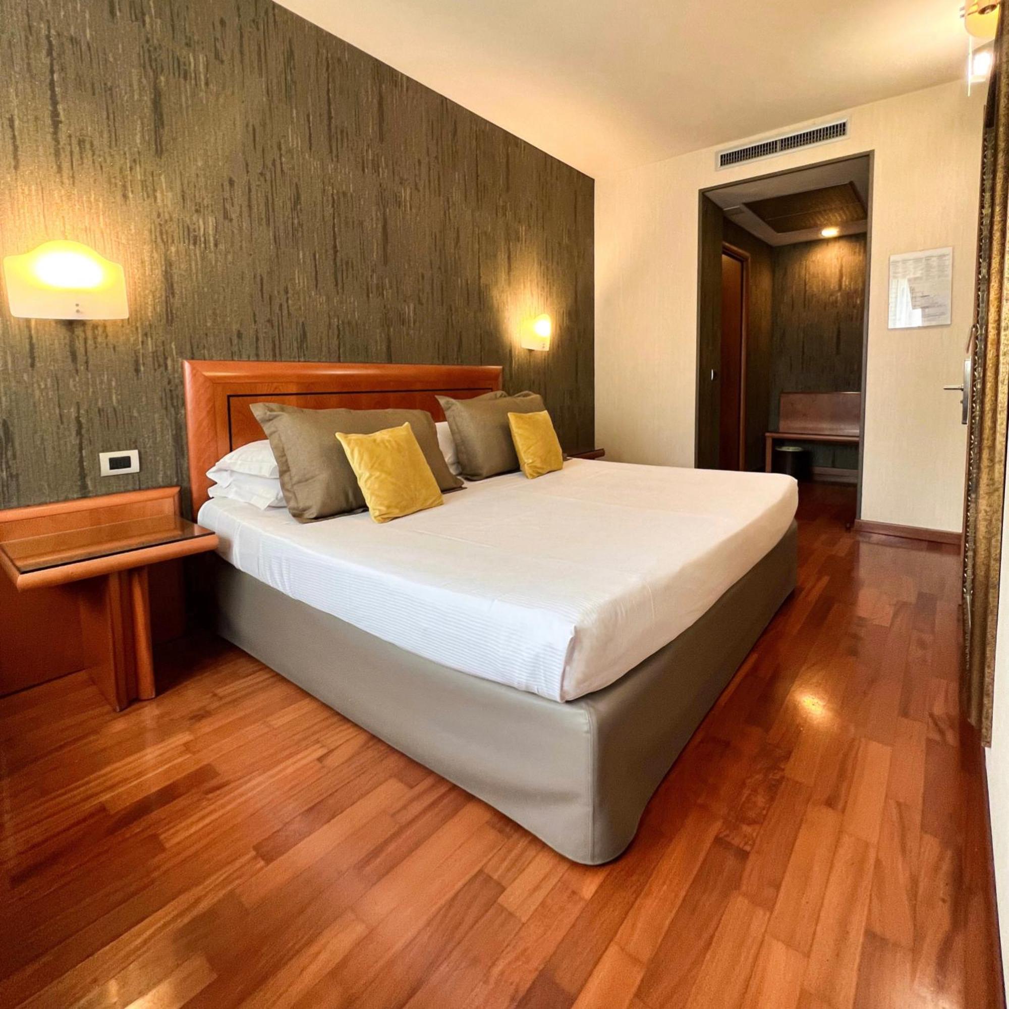 Hotel Palace Verona Luaran gambar